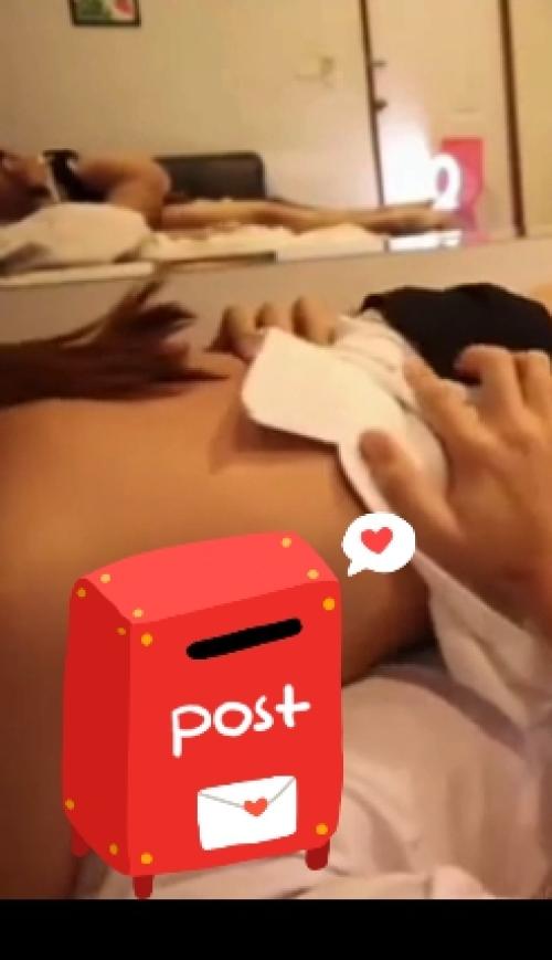 Lagi enak enak 