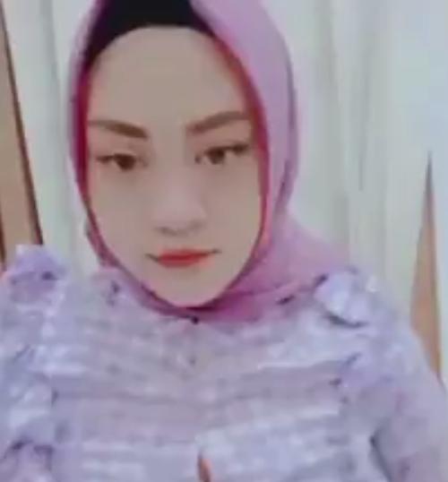 Jilbab pink 